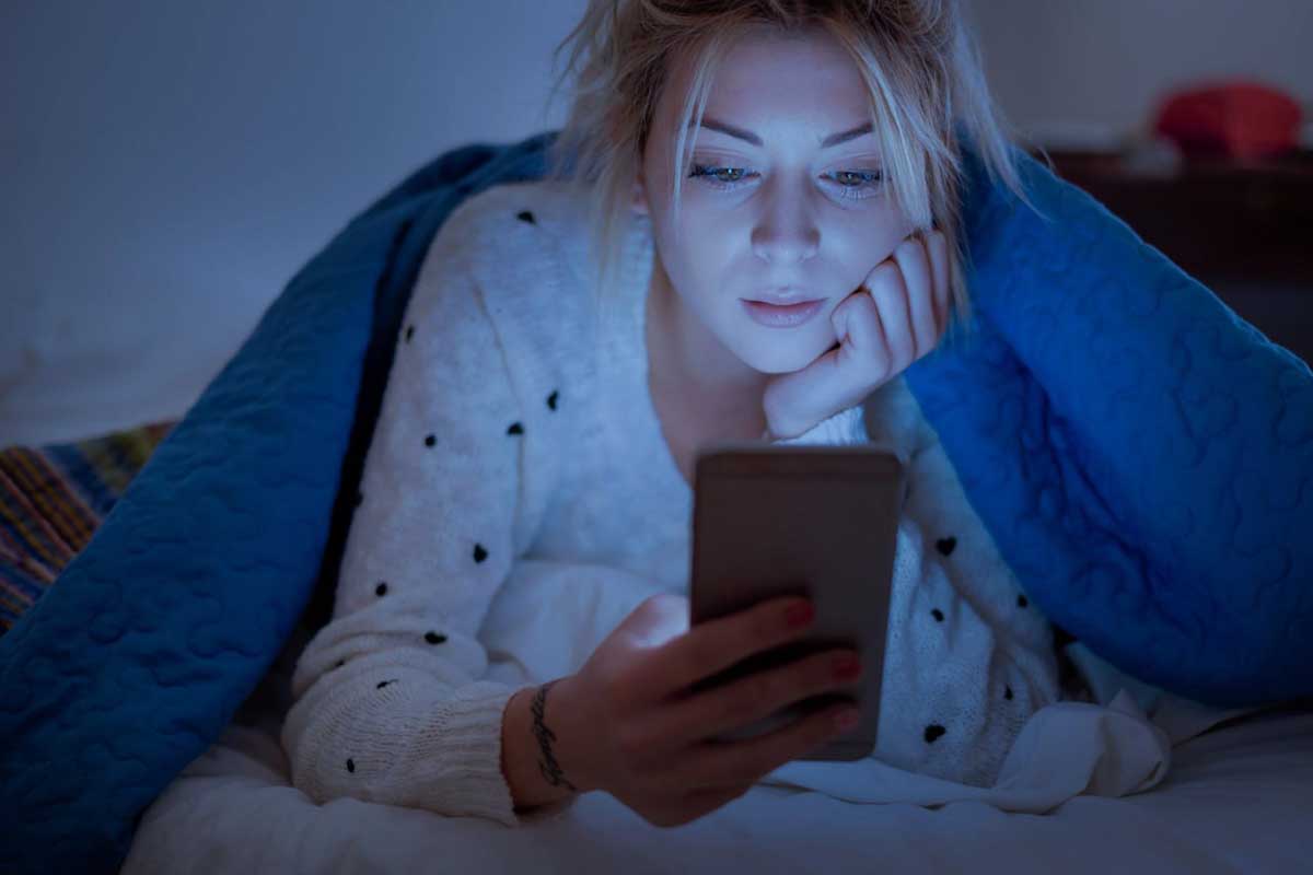 نور آبی موبایل